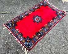 Load image into Gallery viewer, Antique Berber Rug / Bright Red Wool Berber Accent Rug